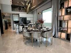 Stratton Green (D28), Terrace #498682201